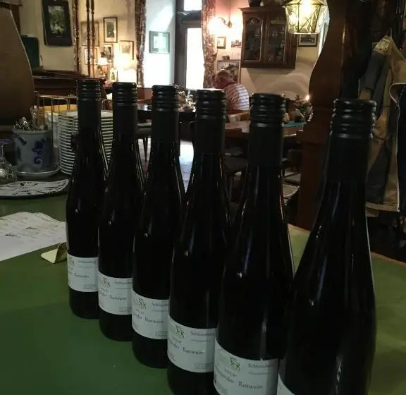 スタンダード4人部屋, Gasthaus Zum Hirschen