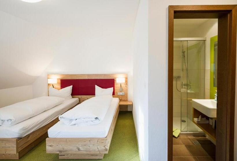 Quarto superior, Gasthaus Zum Hirschen