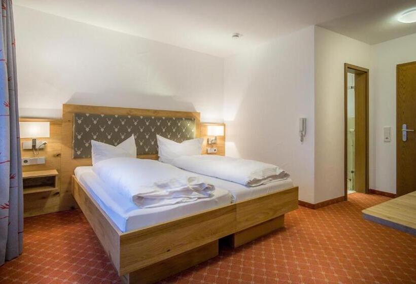 Quarto superior, Gasthaus Zum Hirschen