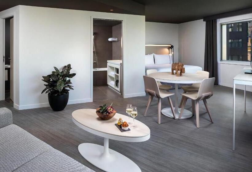 Номер Стандарт, Innside By Meliá Paris Charles De Gaulle Airport