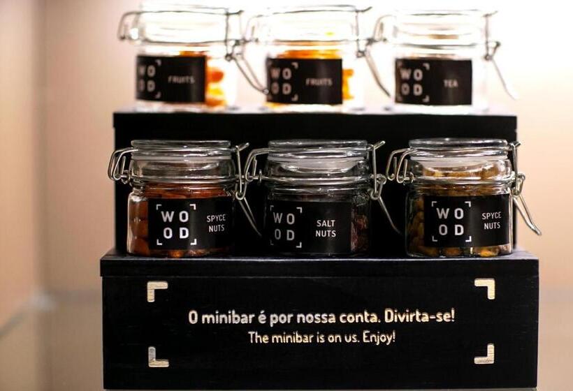 اتاق لوکس, Wood