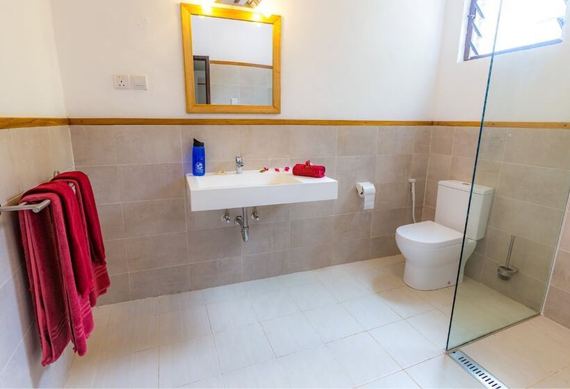 اتاق لوکس, Diani Sea Lodge All Inclusive