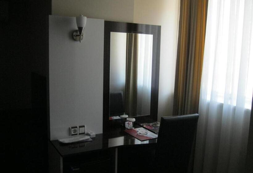 اتاق استاندارد سه نفره, Anya Suit Otel