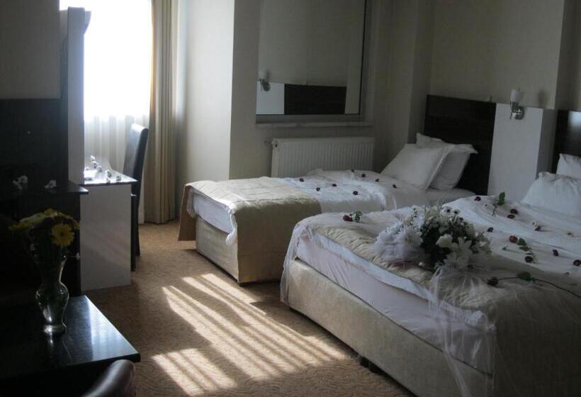 اتاق استاندارد سه نفره, Anya Suit Otel