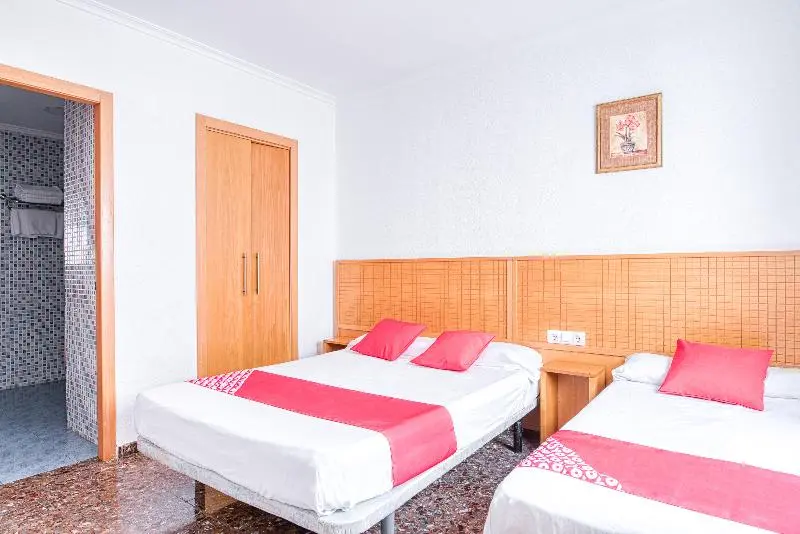 ファミリールーム, Hostal Nova Picanya