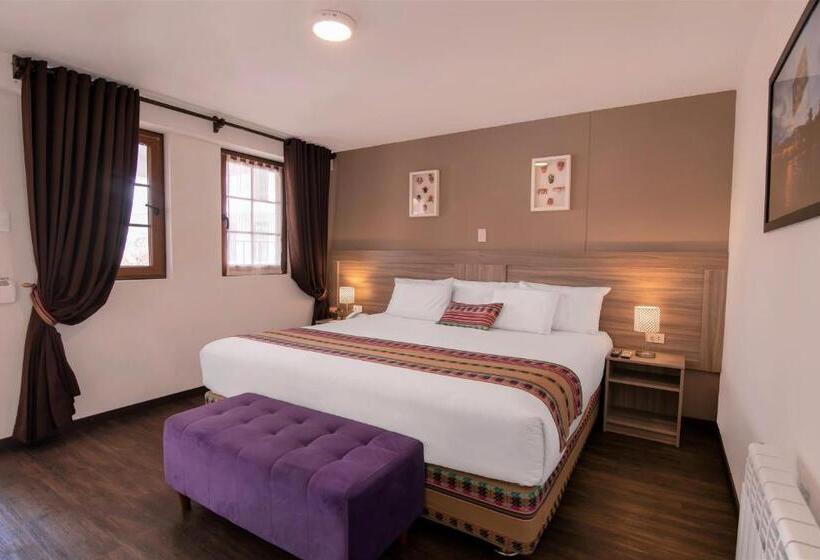 اتاق لوکس, Atoq San Blas