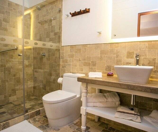 سوییت جونیور, Atoq San Blas