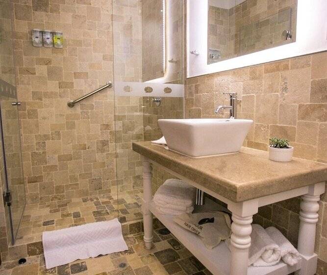 اتاق استاندارد سه نفره, Atoq San Blas