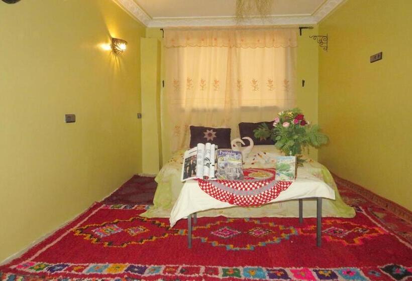 חדר דלוקס, Dar Adouss