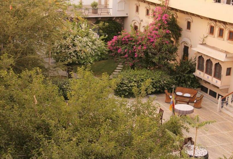 Superior Room, Dera Mandawa