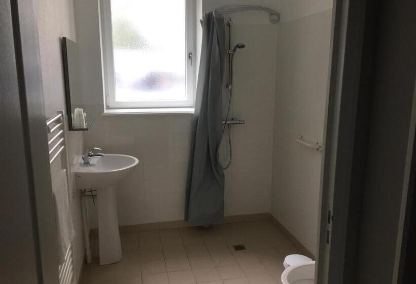 בית, 4 חדרי שינה, Domaine De Bel Air