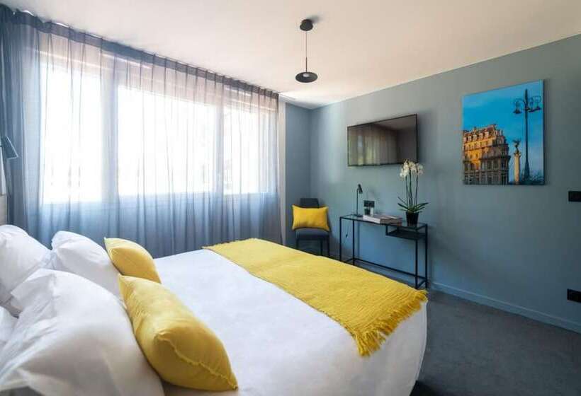 غرفة كومفورت, Enight