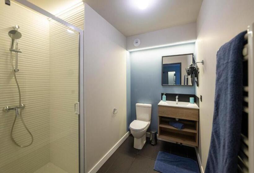 غرفة قياسية, Enight