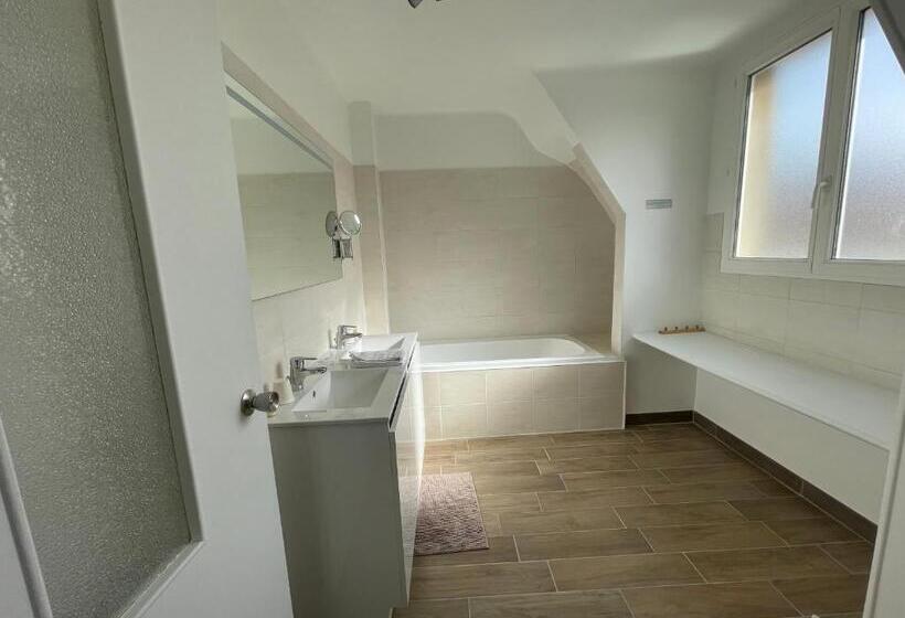 豪华海景房, Le Clos Normand