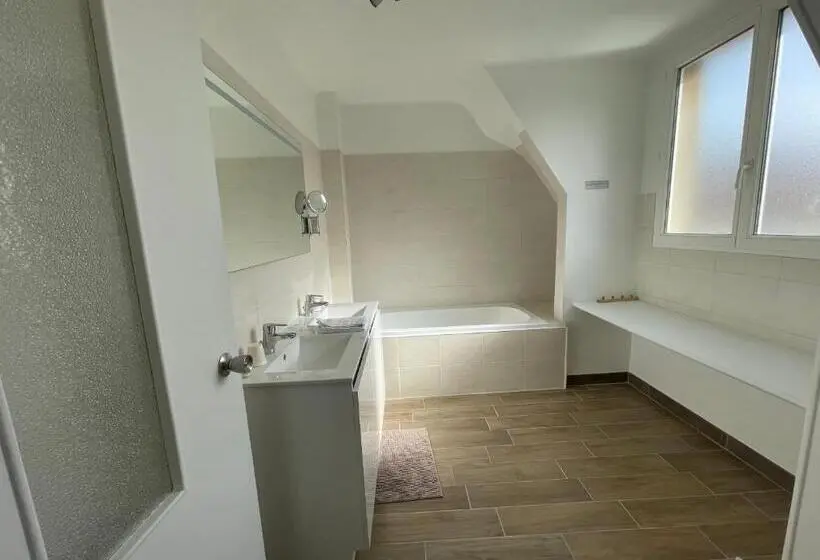 オーシャンビューデラックスルーム, Le Clos Normand