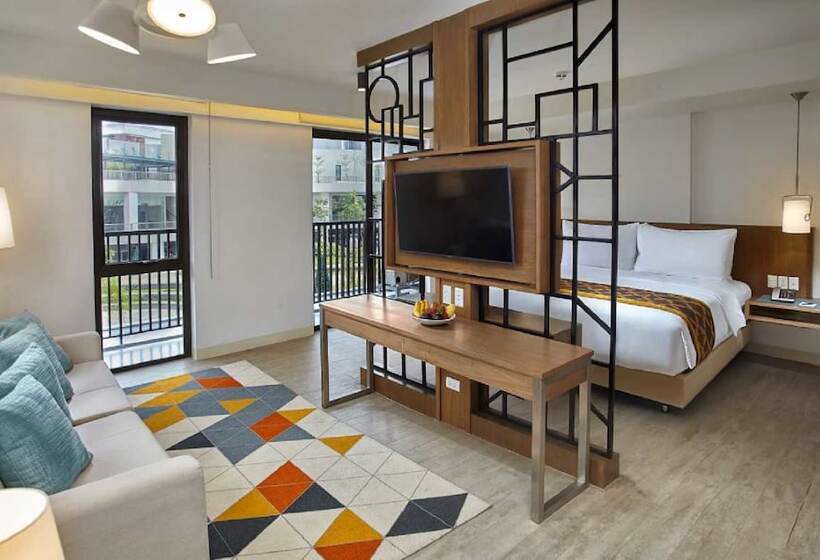 Полулюкс, Quest Hotel Tagaytay