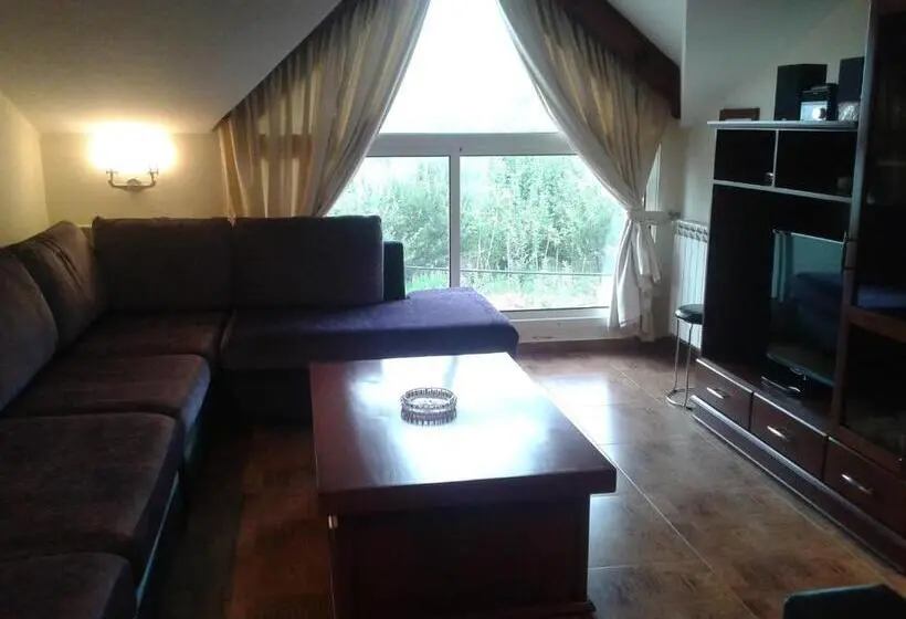 کلبه ییلاقی, Samar Resort Apart