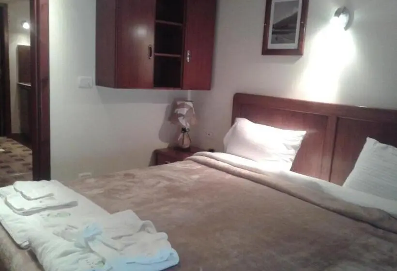 کلبه ییلاقی, Samar Resort Apart