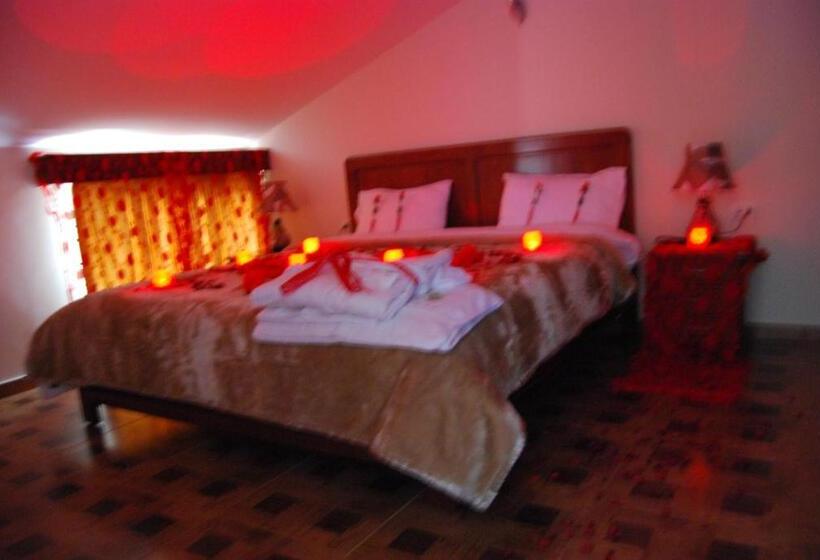 کلبه ییلاقی, Samar Resort Apart