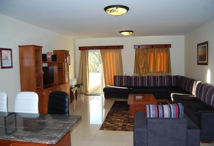 2 Bedroom Apartment Garden View, Samar Resort Apart