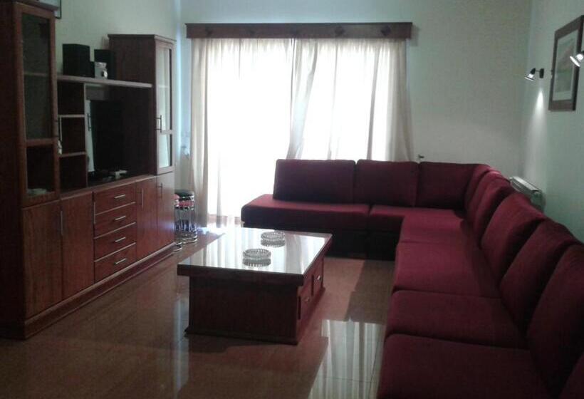 2 Bedrooms Apartment Mountain View, Samar Resort Apart
