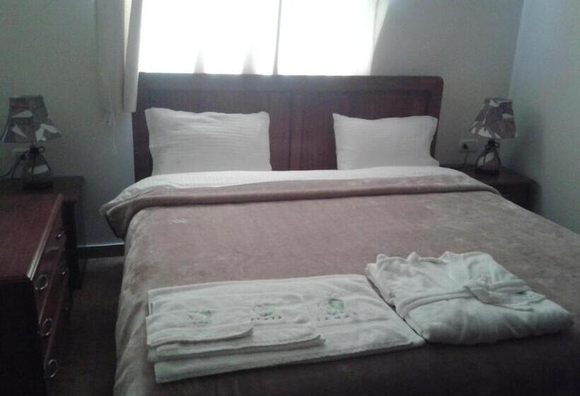 2 Bedrooms Apartment Mountain View, Samar Resort Apart