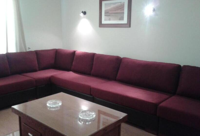 2 Bedrooms Apartment Mountain View, Samar Resort Apart