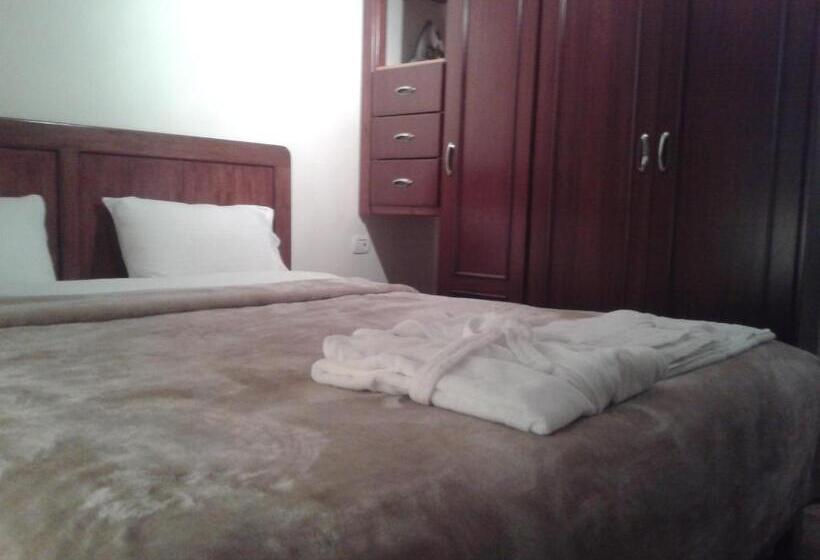 کلبه ییلاقی دلوکس یک خوابه, Samar Resort Apart