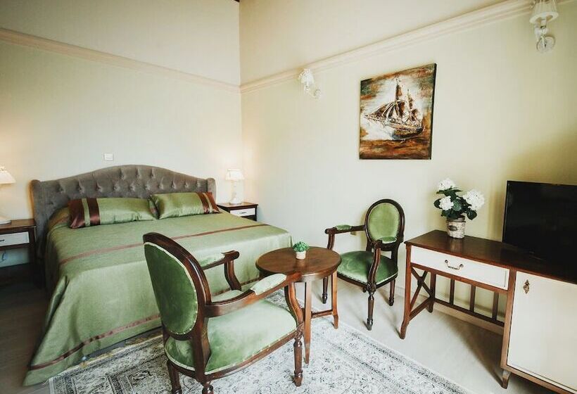 غرفة قياسية, Sofia Boutique