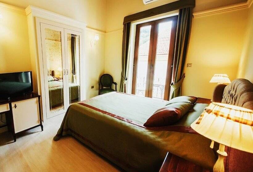 غرفة قياسية, Sofia Boutique