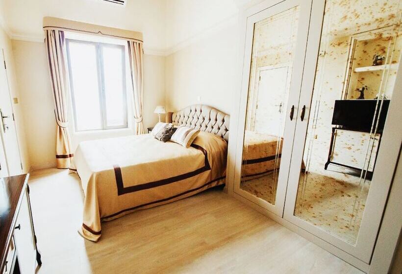 غرفة قياسية, Sofia Boutique