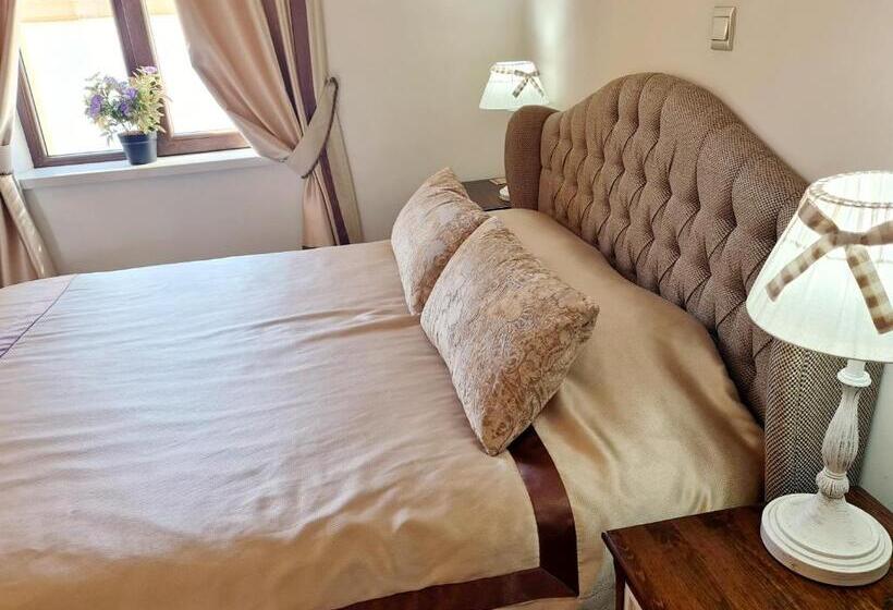 غرفة قياسية, Sofia Boutique