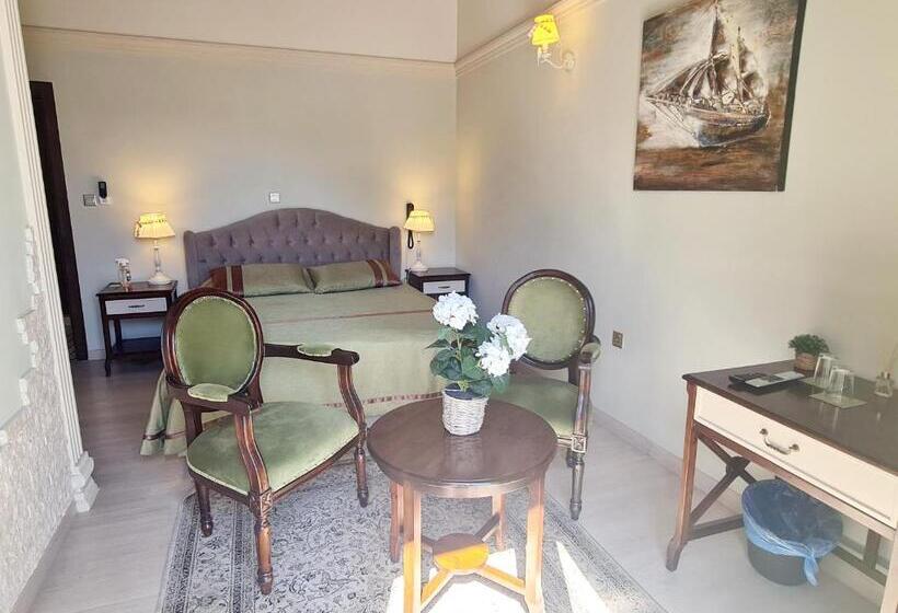 جناح, Sofia Boutique