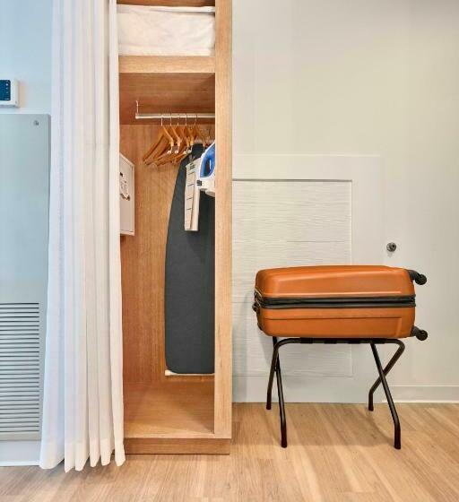 장애인을 위한 스탠다드 룸, Universal’s Endless Summer Resort – Dockside Inn And Suites