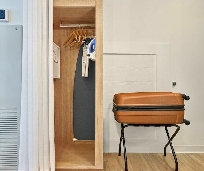 장애인을 위한 스탠다드 룸, Universal’s Endless Summer Resort – Dockside Inn And Suites