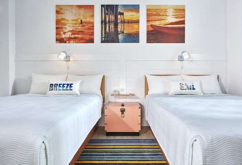 标准间带游泳池, Universal’s Endless Summer Resort – Dockside Inn And Suites
