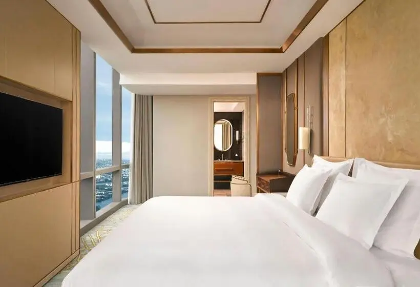 Club Suite