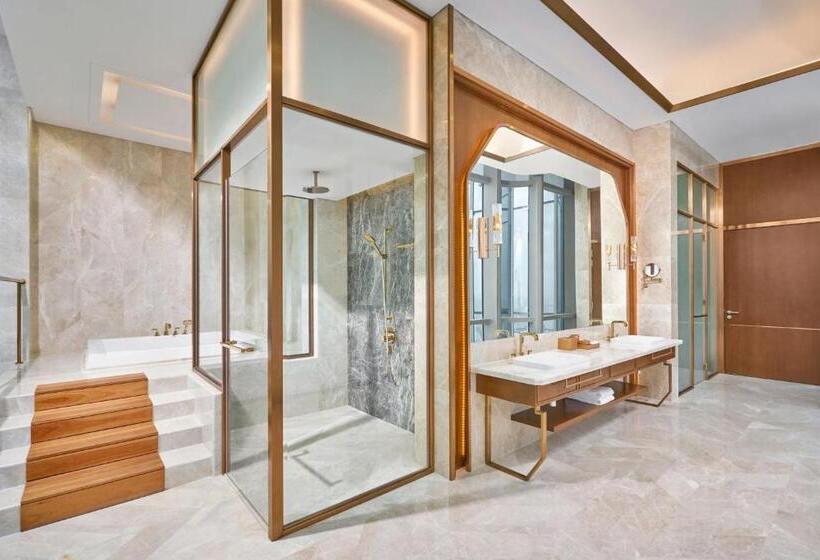 Президентский Люкс, Vinpearl Landmark 81 Autograph Collection