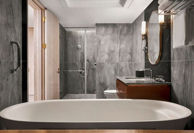 Клубный номер с видом, Vinpearl Landmark 81 Autograph Collection