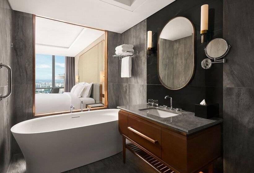 Premium room with view, Vinpearl Landmark 81 Autograph Collection