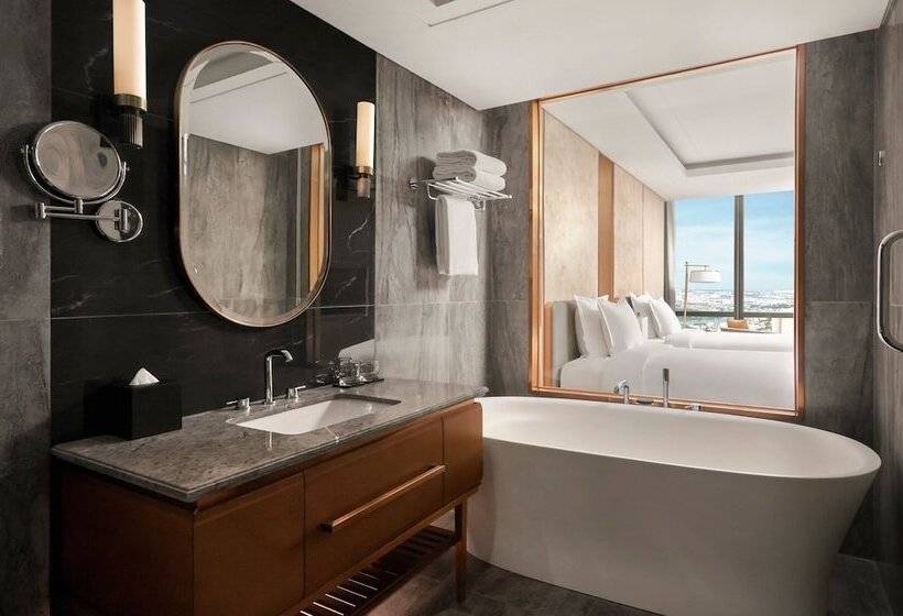 Premium room with view, Vinpearl Landmark 81 Autograph Collection