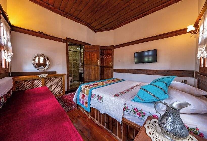 マウンテンビュースタンダードルーム, Safranbolu Seyi̇r Konak Otel