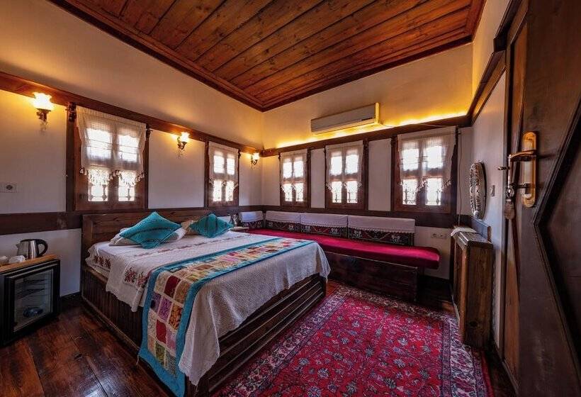 マウンテンビュースタンダードルーム, Safranbolu Seyi̇r Konak Otel