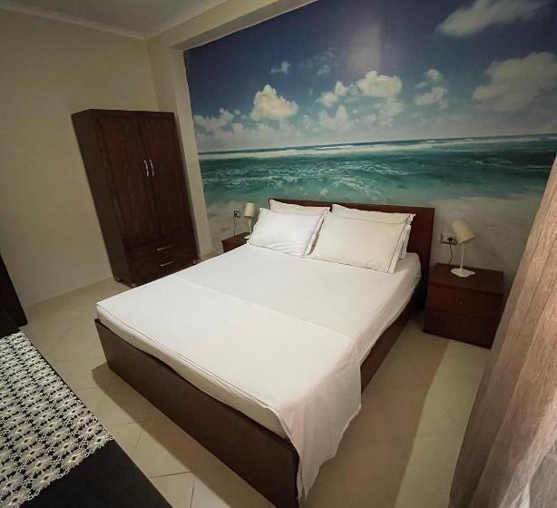 דירה בת חדר שינה 1 עם מרפסת, Vila Florika