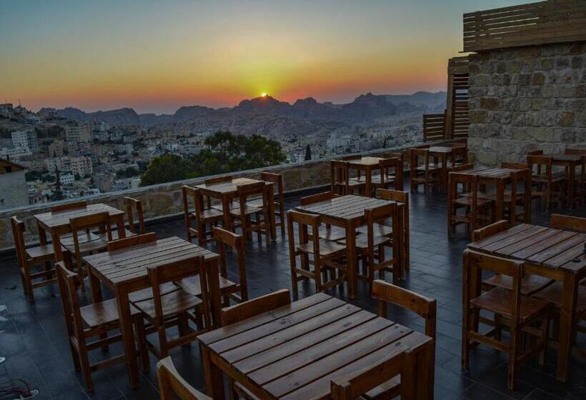 اتاق استاندارد با چشمانداز کوهستان, Ata Ali