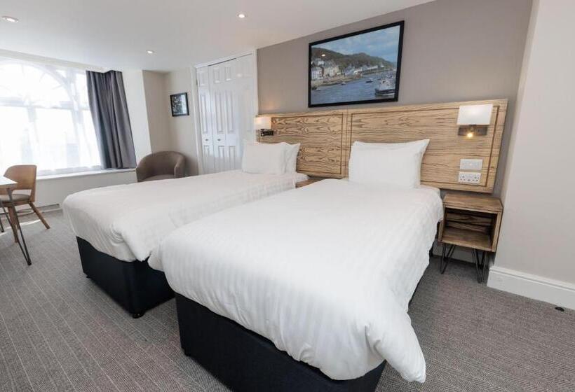 家庭间, Dovey Inn