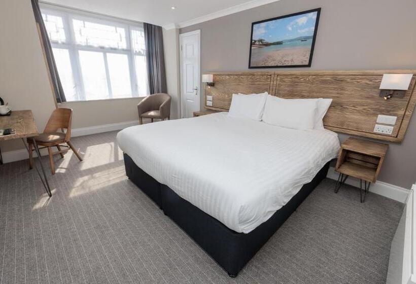 基本间, Dovey Inn