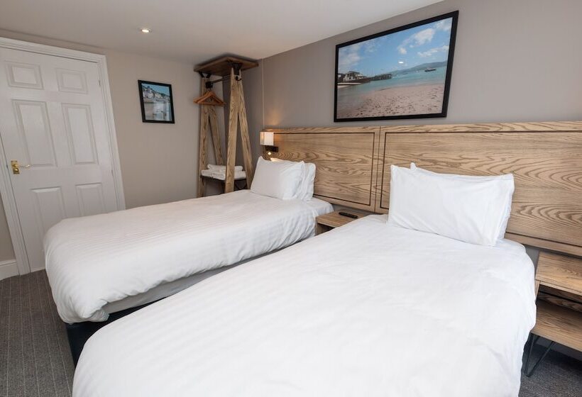 标准间, Dovey Inn