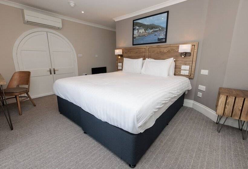 家庭间, Dovey Inn