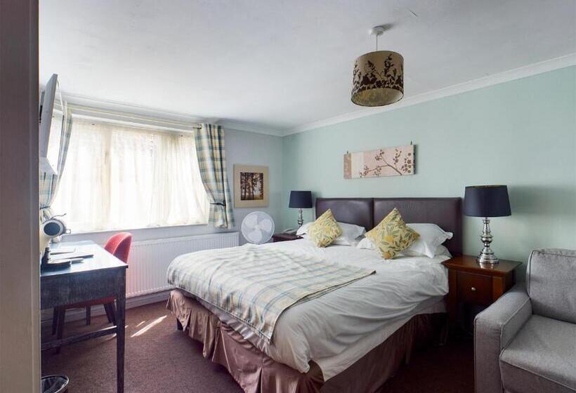 家庭间, The Oak House